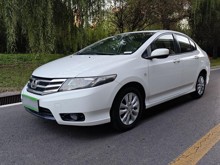 Classic 2014 1.5L AT Elite