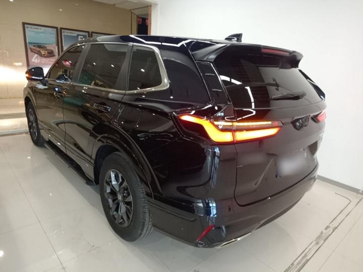 Breeze 2025 240TURBO RWD Luxury 5-Seater photo 4