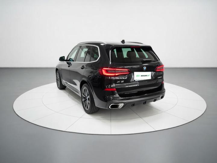 X5 2022 Facelift xDrive 30Li Exclusive M Sport Package photo 4