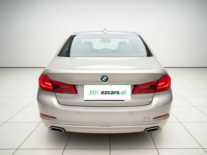 5 Series 2020 525Li Luxury photo 5