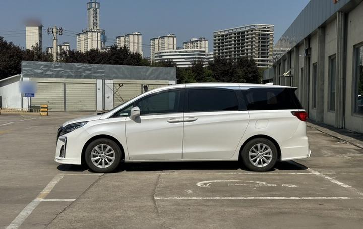 GL8 2017 ES 28T Comfort China V photo 4