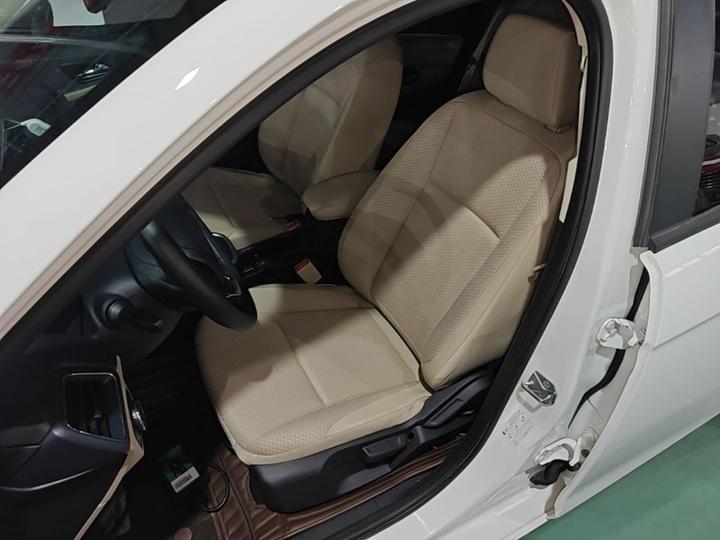 Escort 2017 Facelift 1.5L AT Comfort photo 6