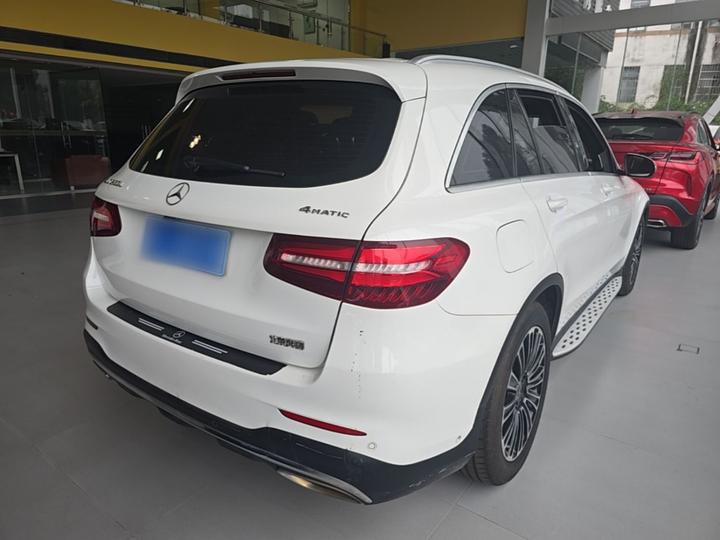 GLC 2018 GLC 260 4MATIC Dynamic photo 4