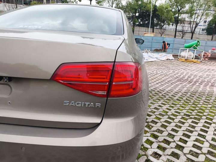 Sagitar 2015 1.6L MT Comfort photo 7