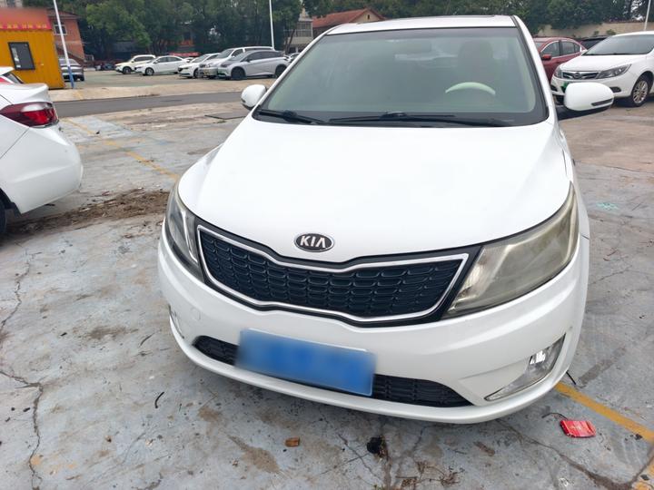K2 2012 Sedan 1.6L AT Premium Anniversary Edition photo 3