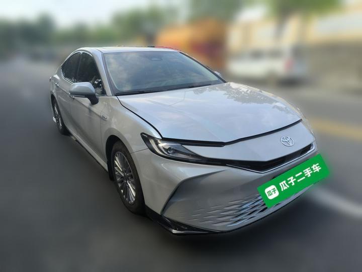Camry 2024 Hybrid 2.0HE Elite photo 3