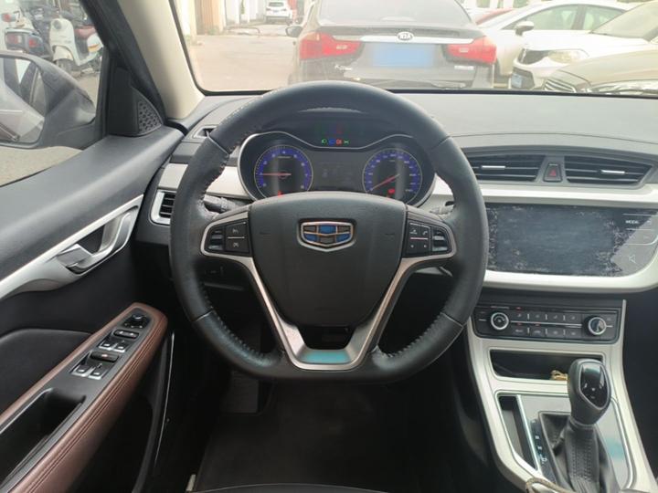 Vision 2018 1.5L AT Premium photo 6