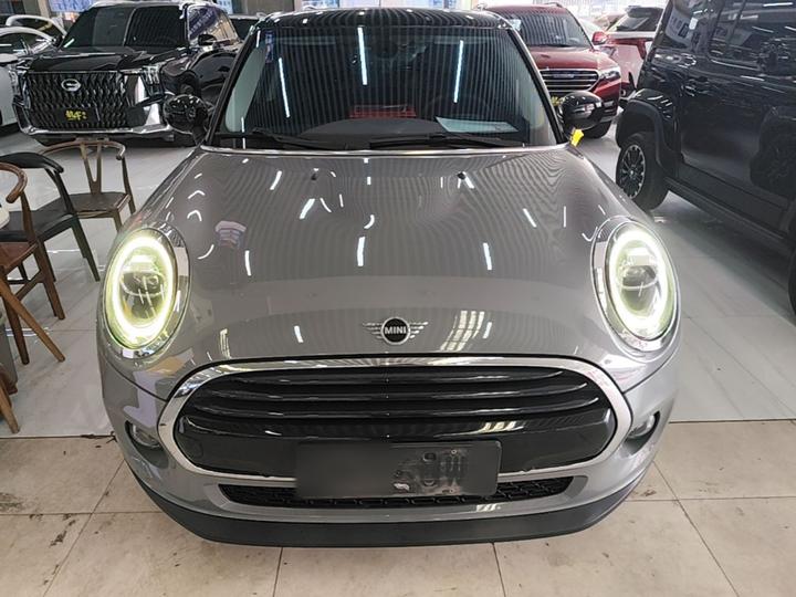 2021 1.5T COOPER 5-Door photo 2