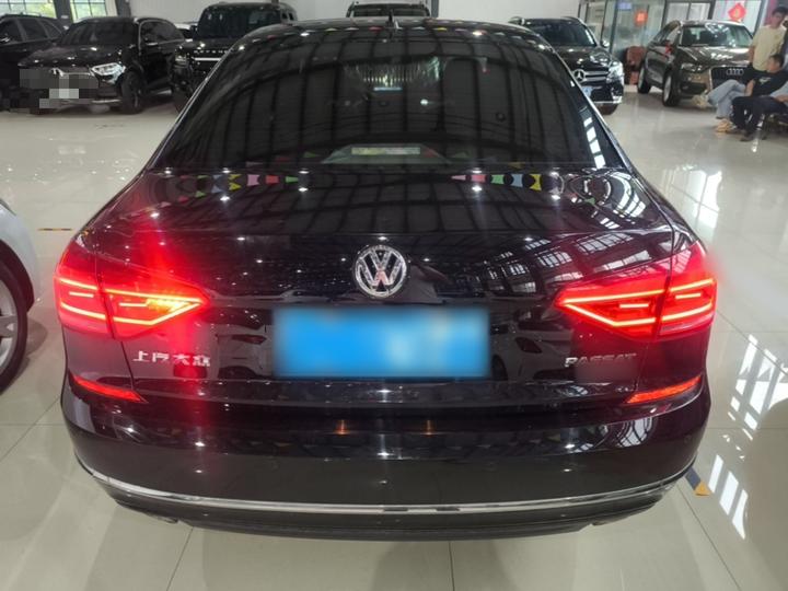 Passat 2017 330TSI DSG photo 3