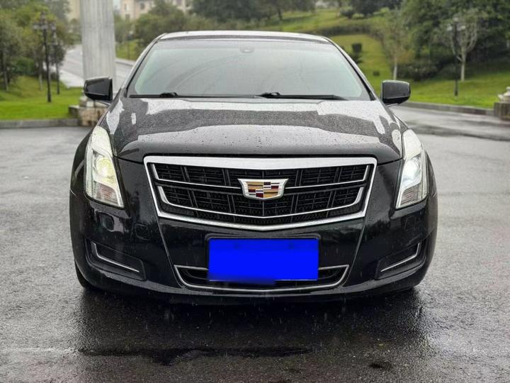 XTS 2017 28T Tech photo 2