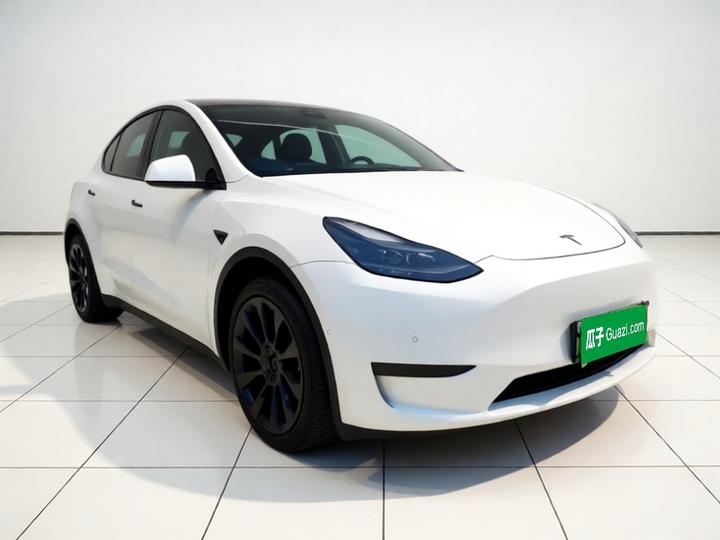 Model Y 2022 Facelift RWD photo 3