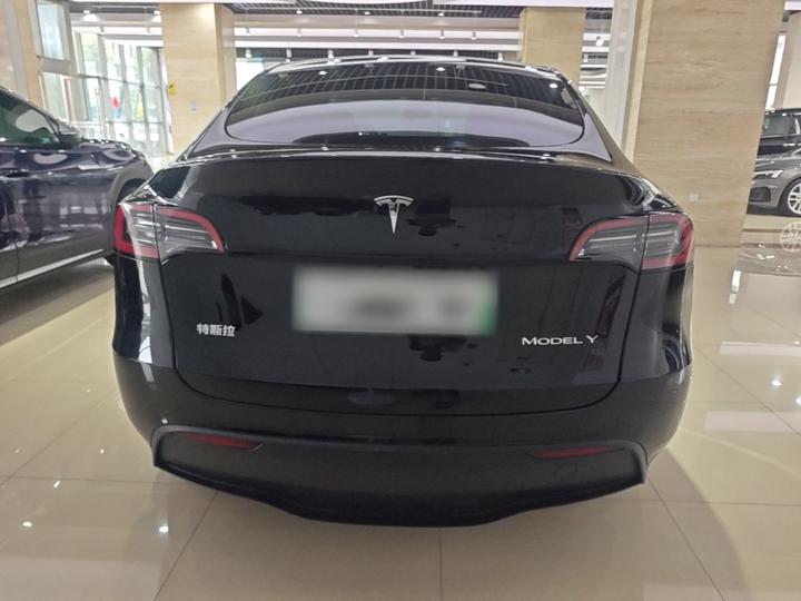 Model Y 2022 Facelift RWD photo 3