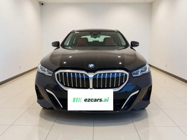 5 Series 2025 525Li M Sport Package photo 2