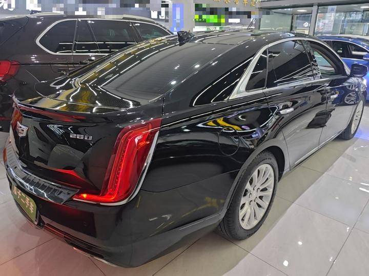 XTS 2018 28T Tech photo 6