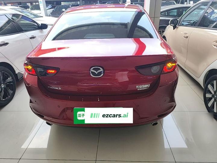 3 Axela 2021 2.0L AT photo 5