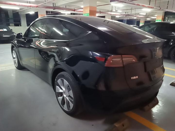 Model Y 2022 Facelift RWD photo 4