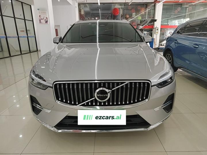 XC60 2022 B5 AWD Luxury photo 2