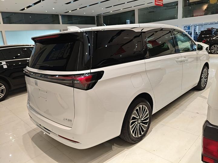 GL8 EV 2025 Smart photo 6