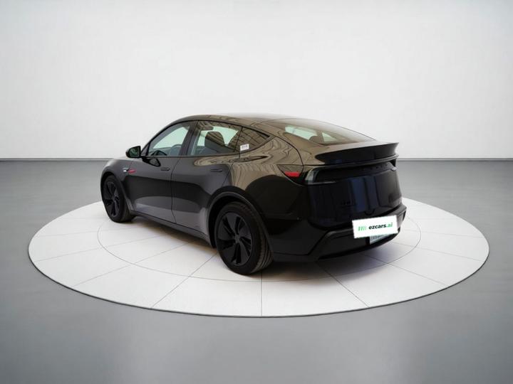 Model Y 2025 RWD Launch Edition photo 4