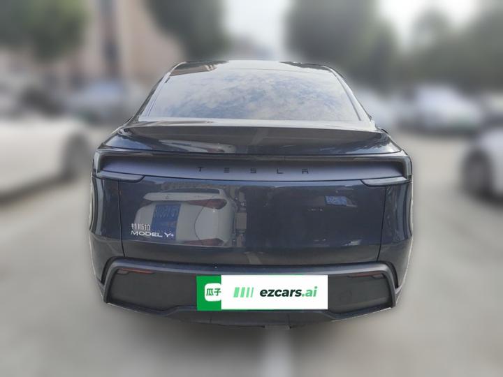 Model Y 2025 Long Range AWD photo 5