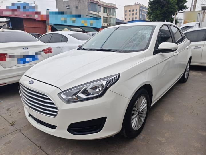 Escort 2017 Facelift 1.5L AT Comfort