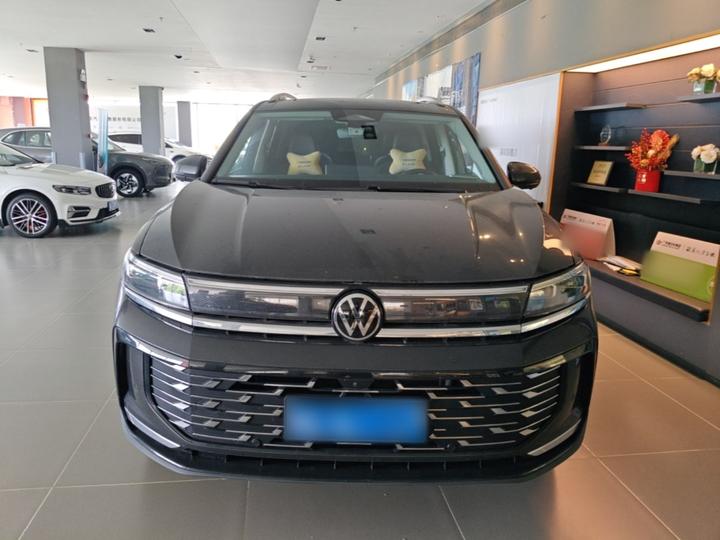 2026 450TSI AWD Supreme 6-Seater photo 2