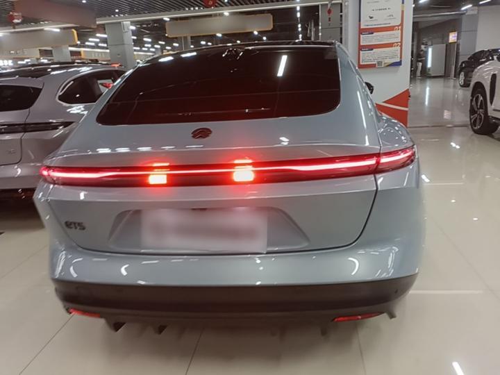 ET5 2022 75kWh photo 3