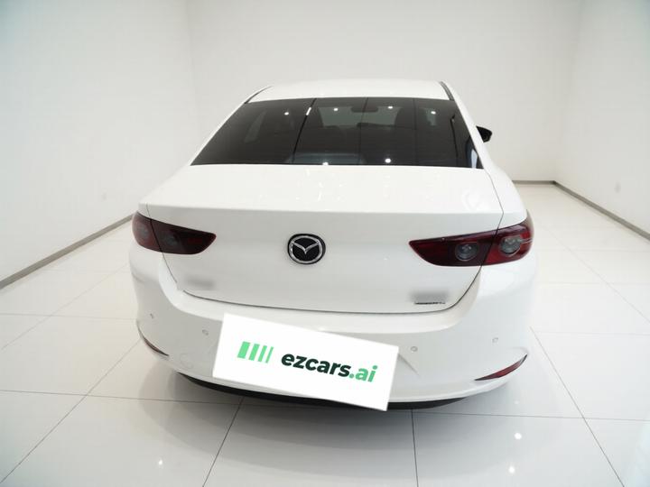 3 Axela 2023 2.0L AT photo 5