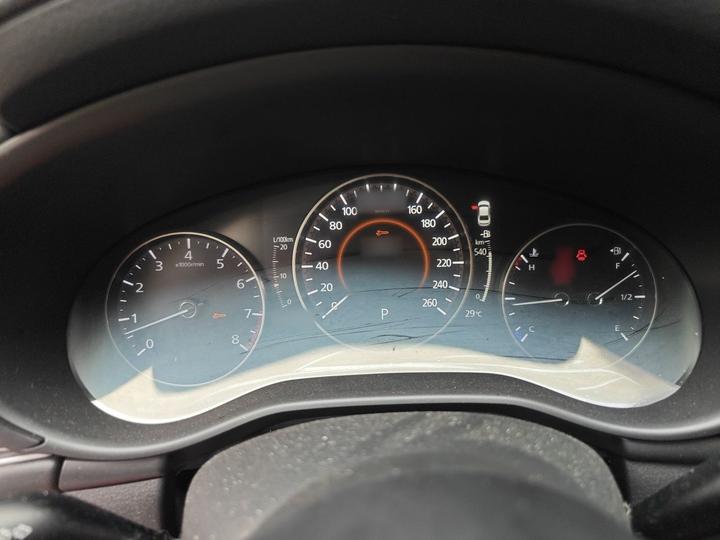 3 Axela 2020 1.5L AT photo 4
