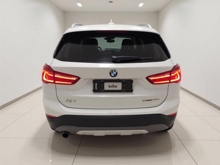 X1 2019 sDrive18Li Exclusive photo 3