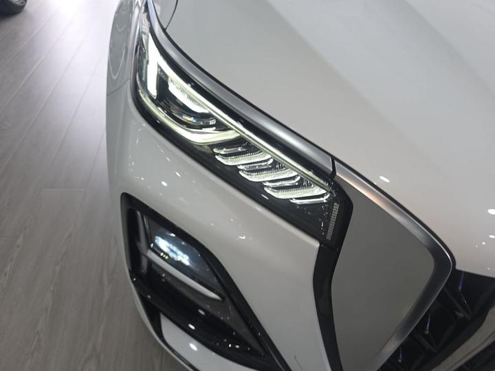 HS5 2023 2.0T AWD Pro photo 7