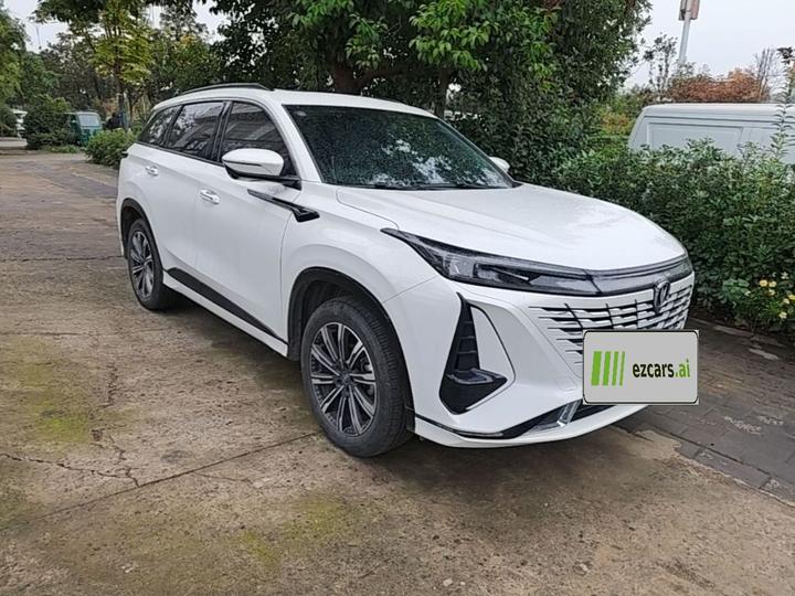 CS75 PLUS 2023 3rd Gen 1.5T AT Premium photo 3