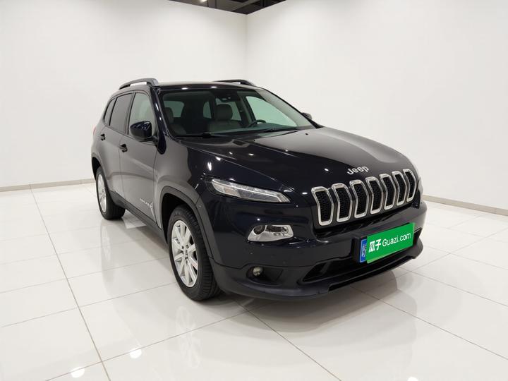 Cherokee Imported 2014 2.4L Luxury photo 3