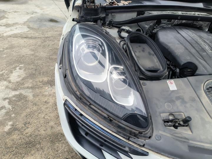 2017 Macan 2.0T photo 7
