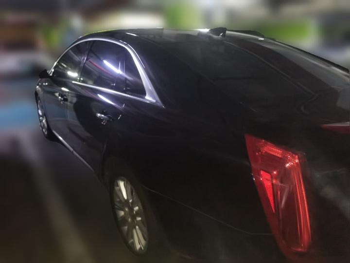 XTS 2017 28T Tech photo 4