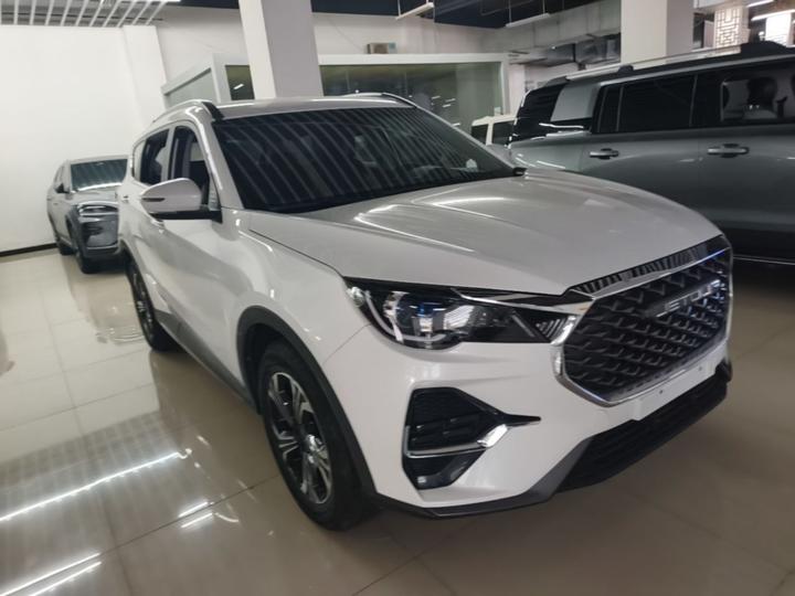 X70S 2022 1.5T DCT 7-Seater photo 3