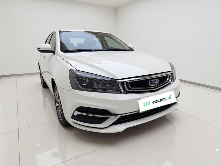 Emgrand 2018 1.5L MT photo 3