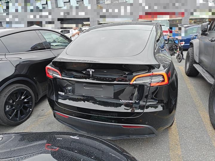 Model Y 2022 RWD photo 3