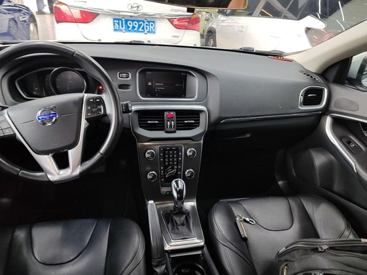 V40 2016 T3 photo 7
