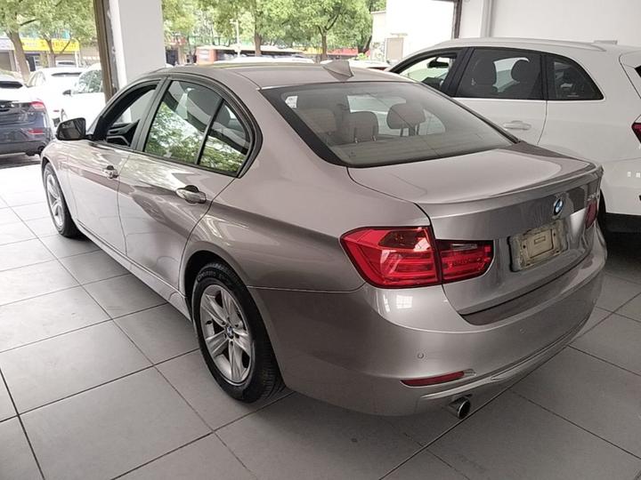 3 Series 2014 320i Progressive photo 4