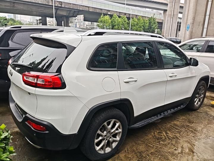Cherokee 2016 2.4L Smart photo 4