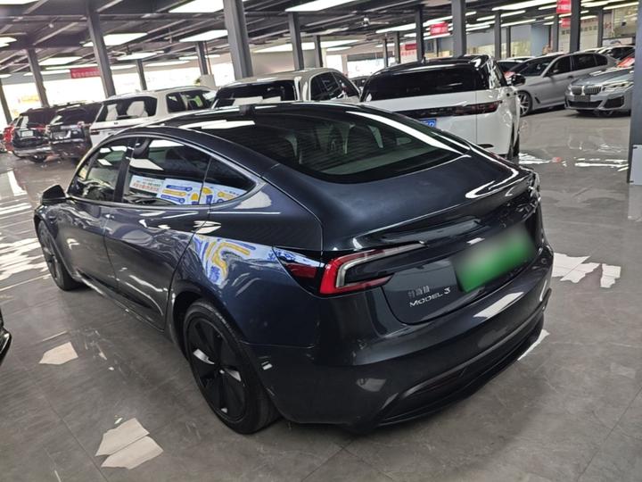 Model 3 2026 RWD photo 4