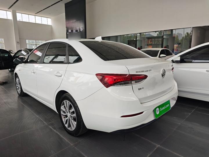 Excelle 2019 18T AT Elite China VI photo 4