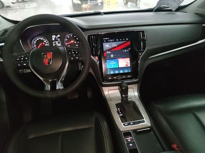 RX5 2018 20T RWD AT photo 5