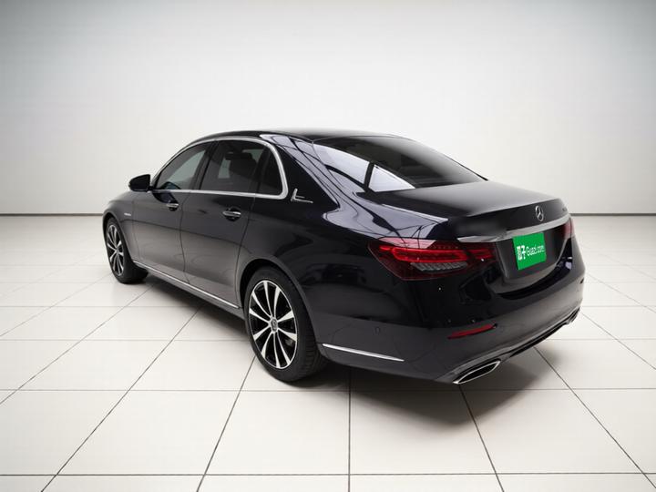 E-Class EV 2022 Facelift E 350 e L PHEV photo 4