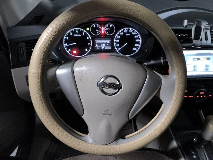 Tiida 2011 1.6L CVT Smart photo 3