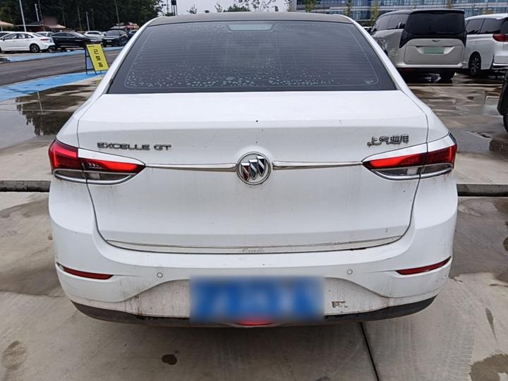 Excelle 2021 Facelift Classic 1.5L AT Elite photo 3
