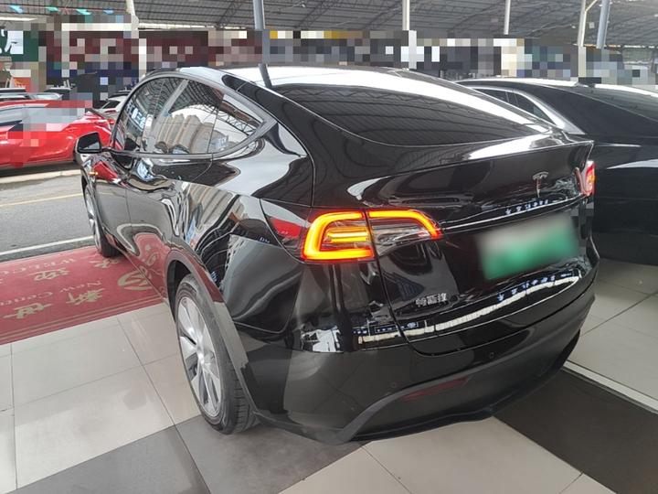 Model Y 2022 Facelift RWD photo 4