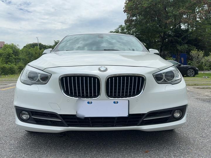 5 SeriesGT 528i Leading photo 2