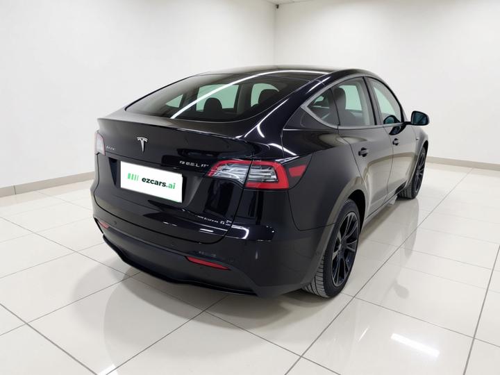 Model Y 2022 Facelift RWD photo 6